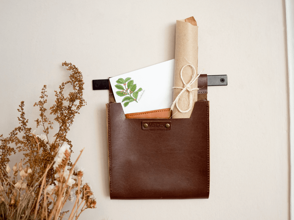 Small Leather Wall Pocket OrganizerBrownGaucholife