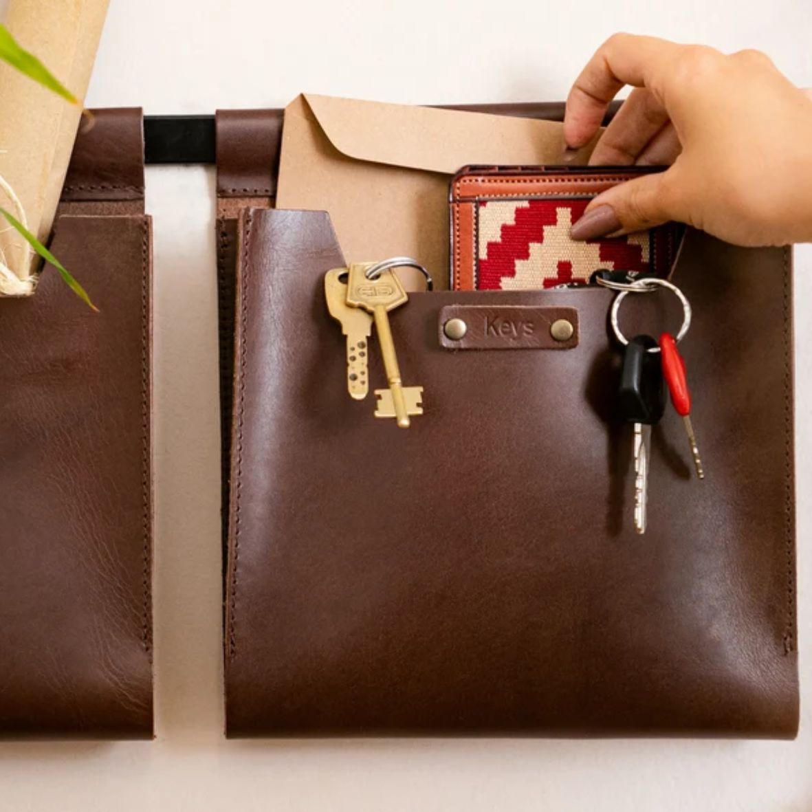 Medium Leather Wall Pockets OrganizersBlackGaucholife